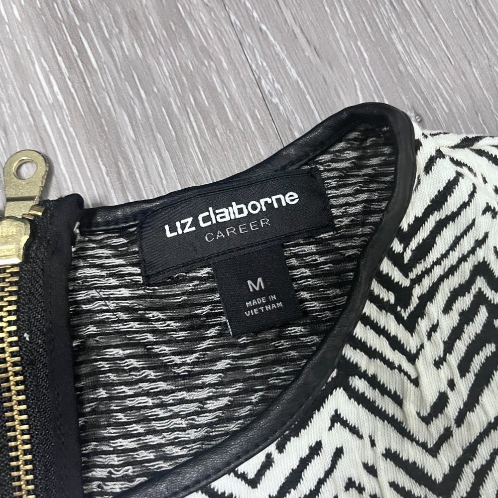 Liz Cliaborne Career Zebra Like Pattern Short Sleeve Top Size M - Picture 7 of 8